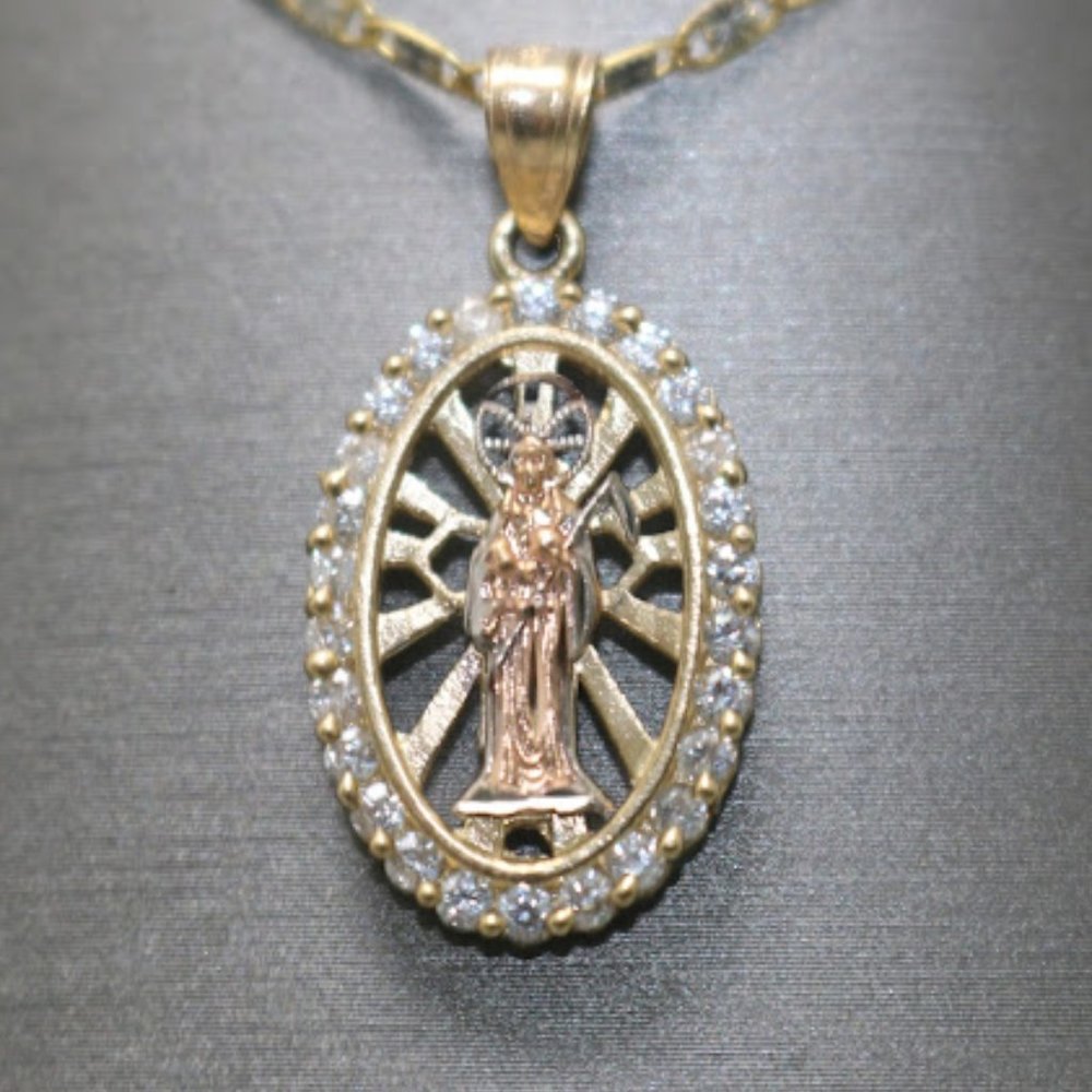 14kt Yellow Gold Pendant with 14kt Two-tone Hollow Trace Chain